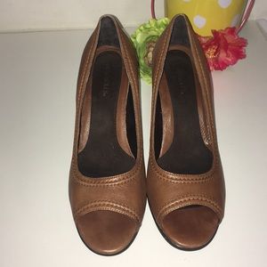 NEW Aerosoles Brown Leather Chunky Heel, size 7.5